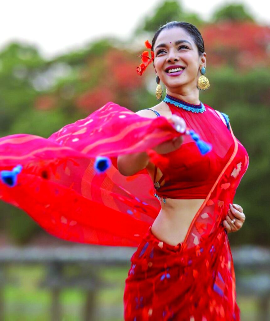রুনা খান