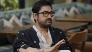 বলিউড তারকাদের সমালোচনায় আমির খান