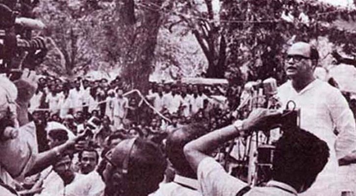 সাবিনা ইয়াসমিনের প্রথম গানই জাতীয় সংগীত
