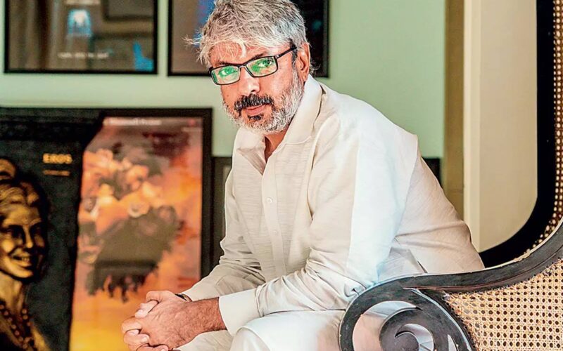 দেবদাসের পরিচালক বনশালির বিরুদ্ধে থানায় অভিযোগ