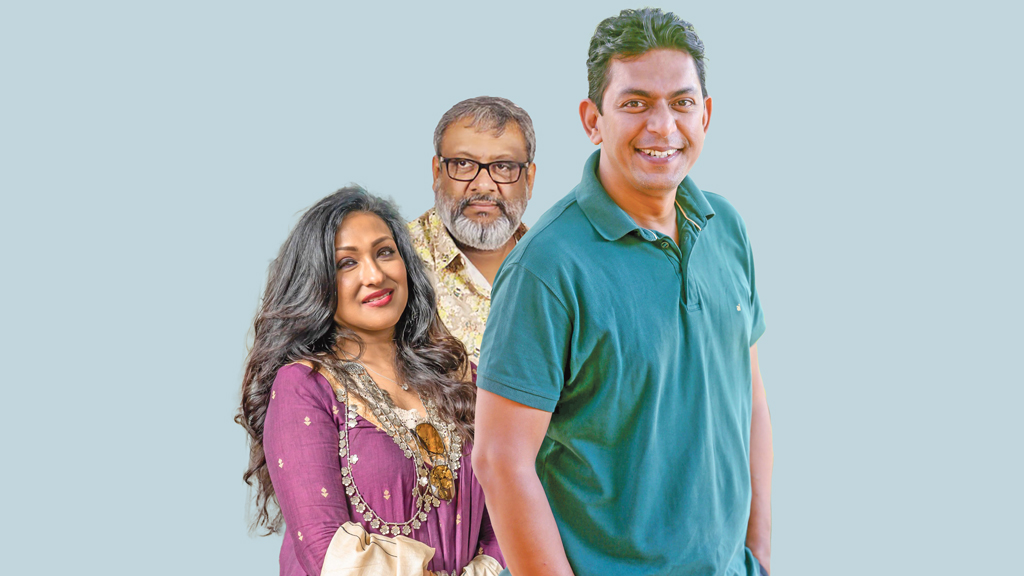 কলকাতায় পুরস্কার পেলেন চঞ্চল চৌধুরী
