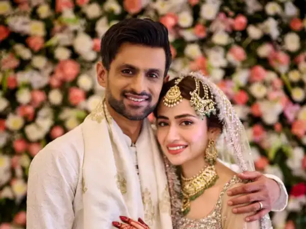 শোয়েব মালিক ও তার স্ত্রী সানা জাভেদের বিচ্ছেদ