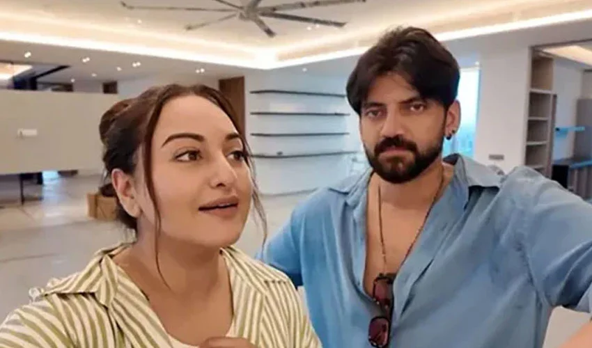 গোপন তথ্য প্রকাশ্যে আনলেন সোনাক্ষী  