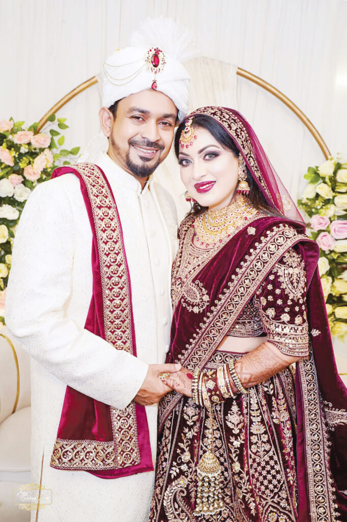 বিয়ে করেই মক্কা গেলেন প্রিয়াঙ্কা জামান