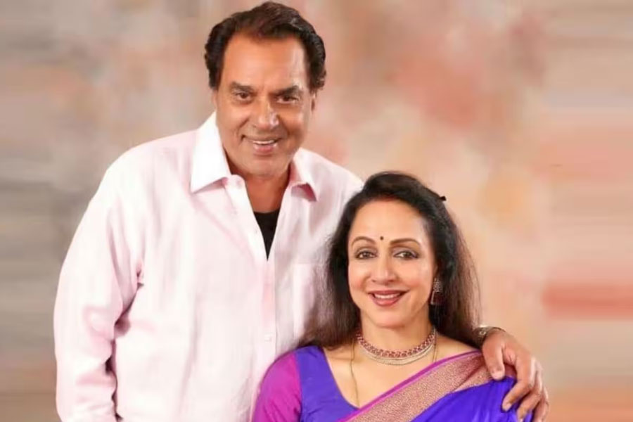 বলিউড অভিনেতা ধর্মেন্দ্রর মৃত্যুর খবর