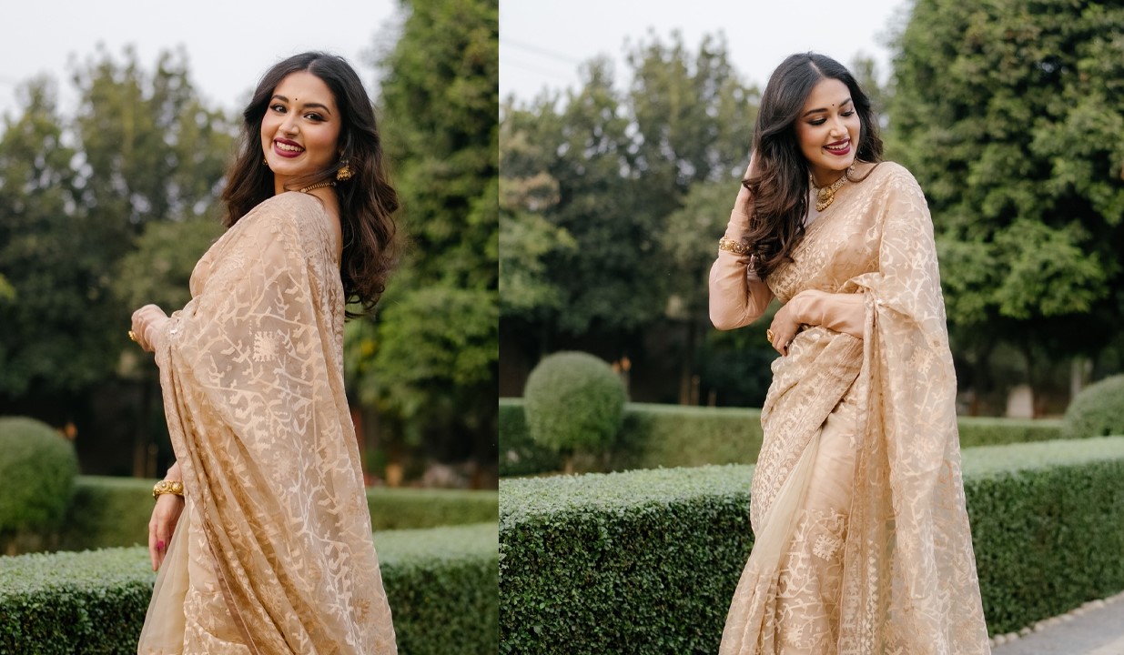 মায়ের শাড়িতে ফারিণ – অতীত স্মৃতি রোমন্থন