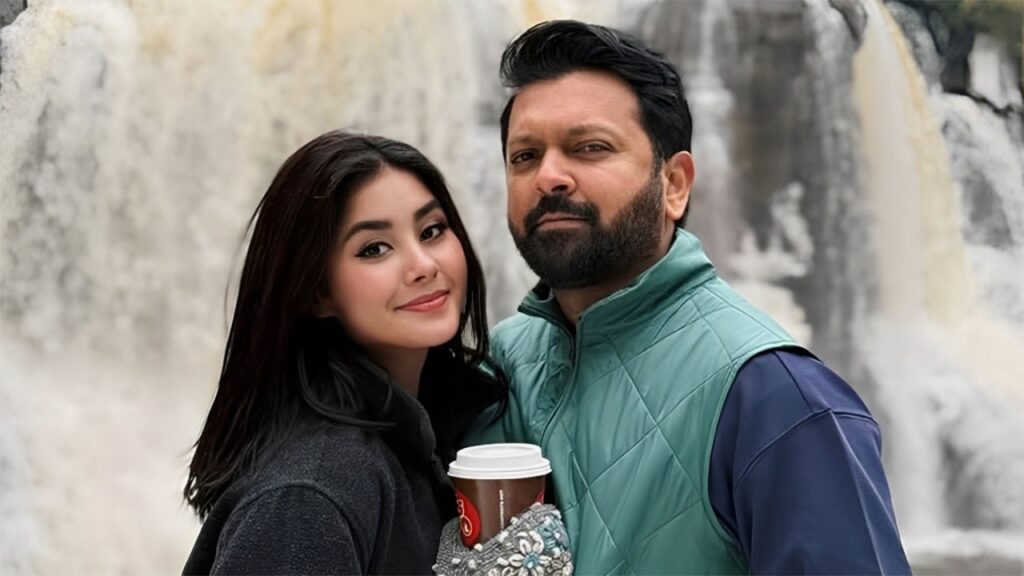 পদবী বদলে তাহসানের ছবি মুছলেন রোজা