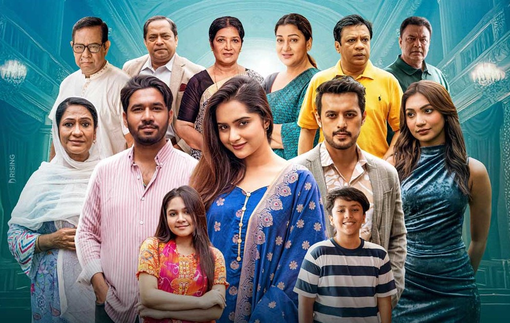 দর্শক মাতাচ্ছে ‘এটা আমাদেরই গল্প’ নাটক