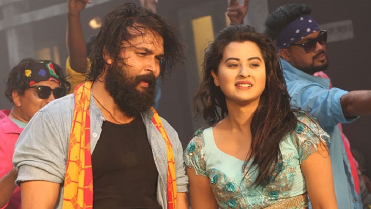 নতুন ইতিহাস গড়ল ‘পিনিক’ সিনেমা