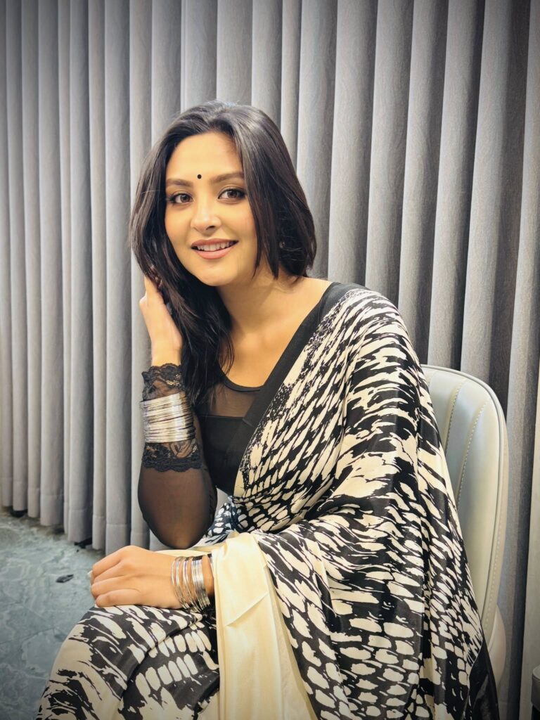 নাজনীন নীহার ব্যাংকক ও ইন্দোনেশিয়া