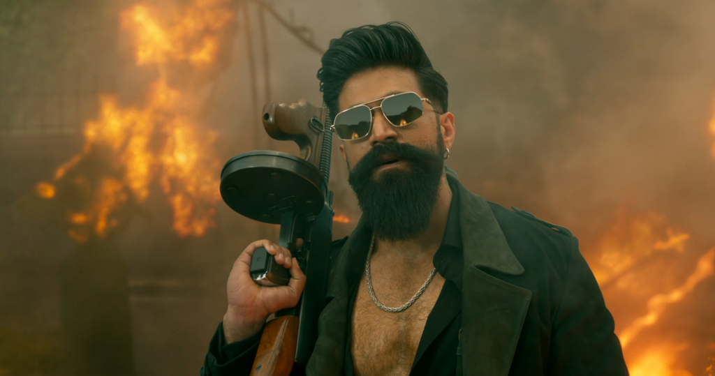 জন্মদিনে ‘টক্সিক’-এর টিজারে