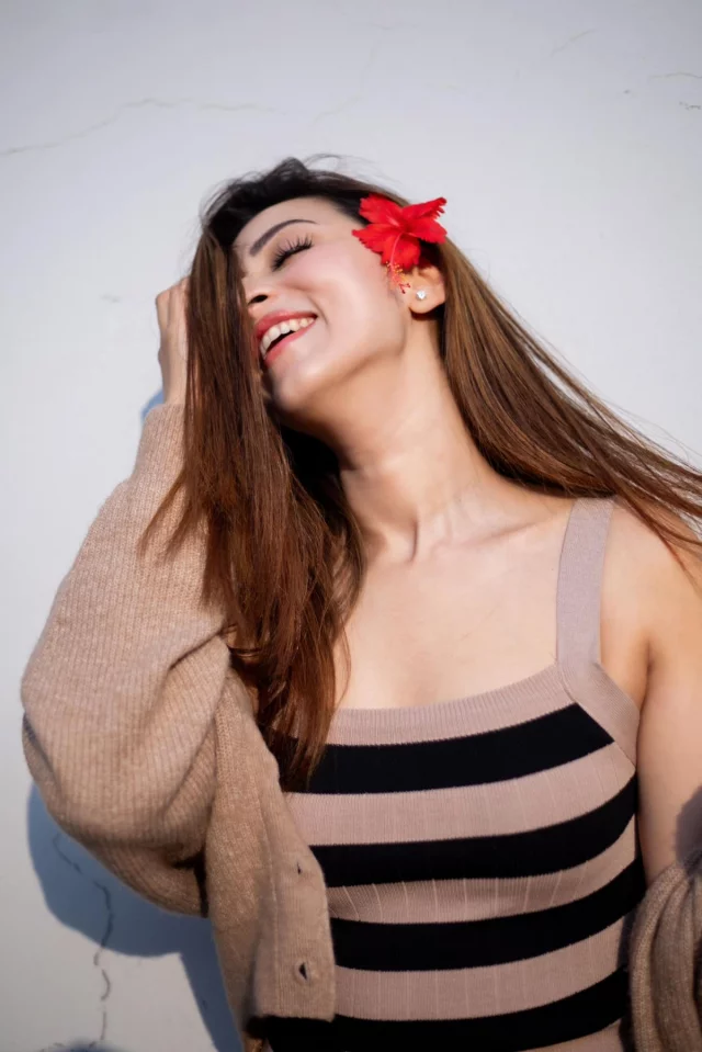 প্রথম ইফতারে পরিবারের সঙ্গে মিম