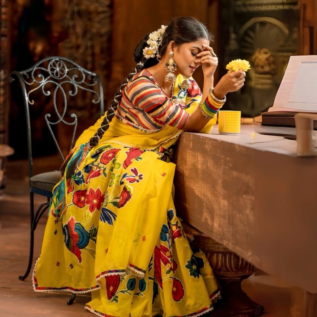 উচ্চ মাধ্যমিকেই প্রেমে পড়েন সাদিয়া আয়মান