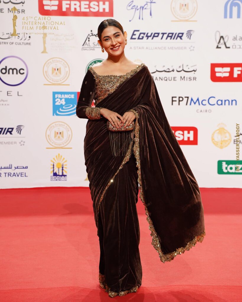 শাড়িতে মেহজাবীনকে কেমন লাগে