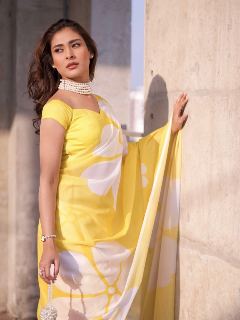 ছবিতে দেখে নিন দেশের