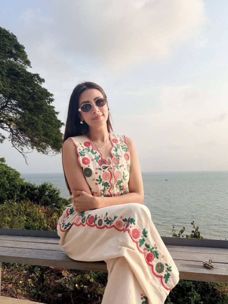 পাতায়া থেকে মিম