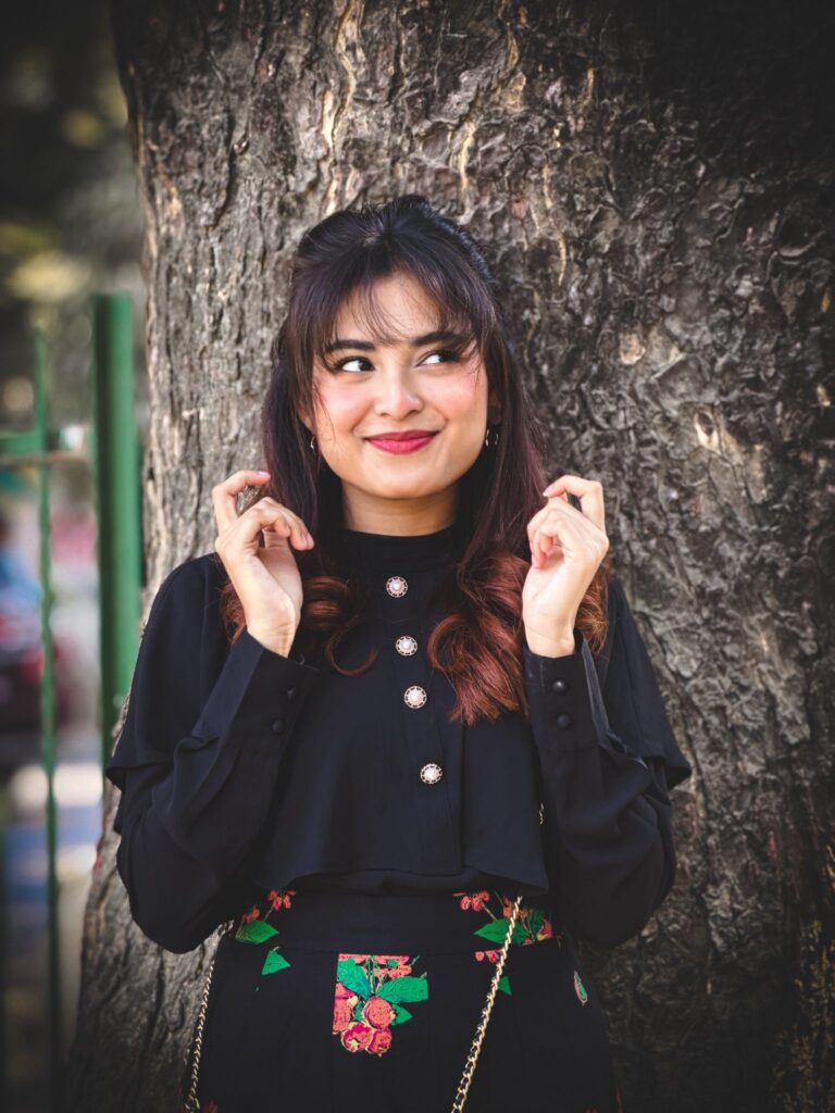 তটিনী ও সাদিয়া আয়মানের সৌন্দয্যে