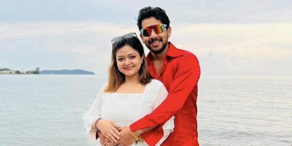 ফেসবুক লাইভে অবশেষে মুখ খুললেন আলভী