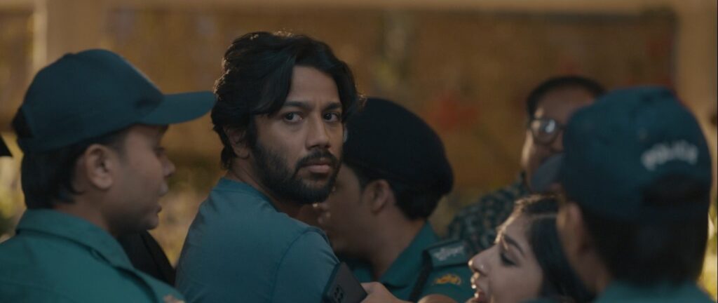 ‘ক্যাকটাস’ ট্রেলারে অ্যাকশন লুকে মেহজাবীন