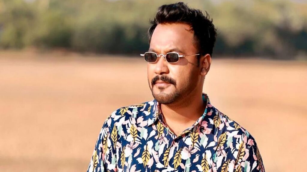 ফেল করায় স্ট্রোক করেন পলাশের মা