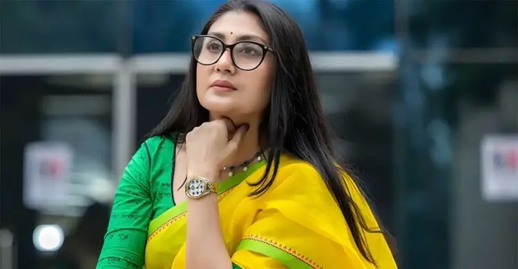 বাবাকে নিয়ে বন্যা মির্জার আবেগঘন চিঠি