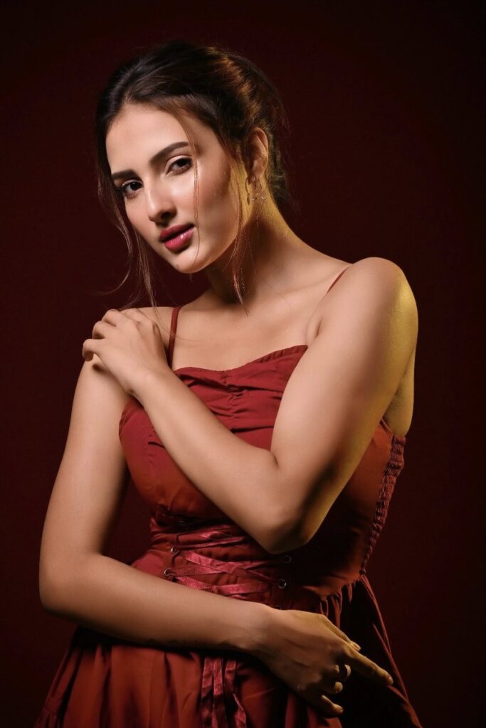 শাকিবের ‘ব্যাড টাচ’ বিতর্কে জ্যোতির্ময়ী