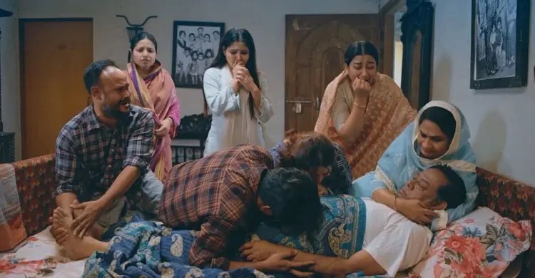 এটা আমাদেরই গল্প: বাবার মৃত্যুর দৃশ্যে কাঁদছে দর্শক