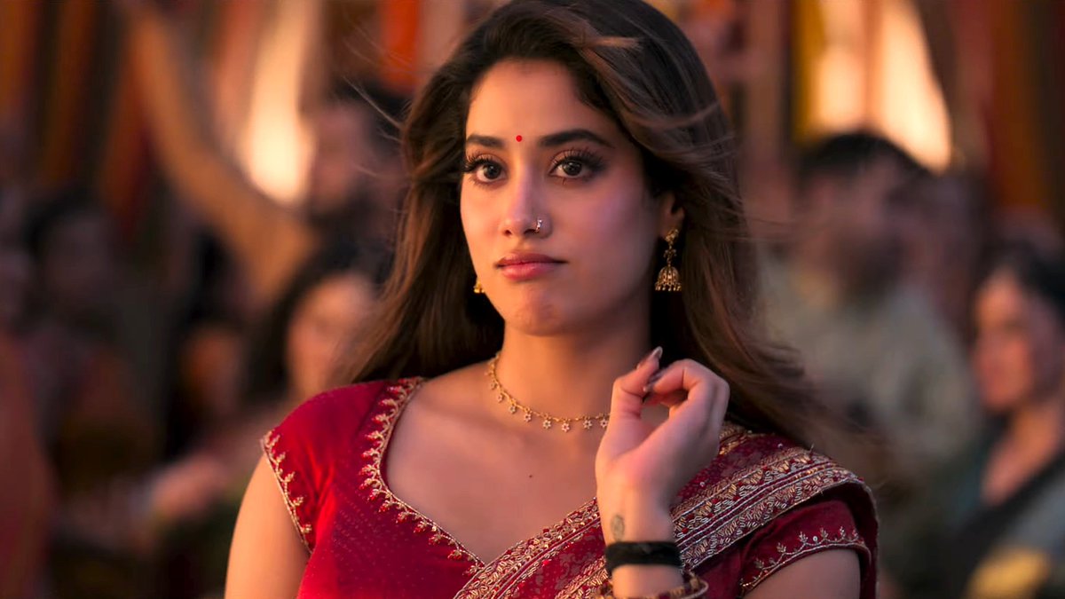 মদ্যপান নিয়ে কথা বলে বিপদে জাহ্নবী কাপুর