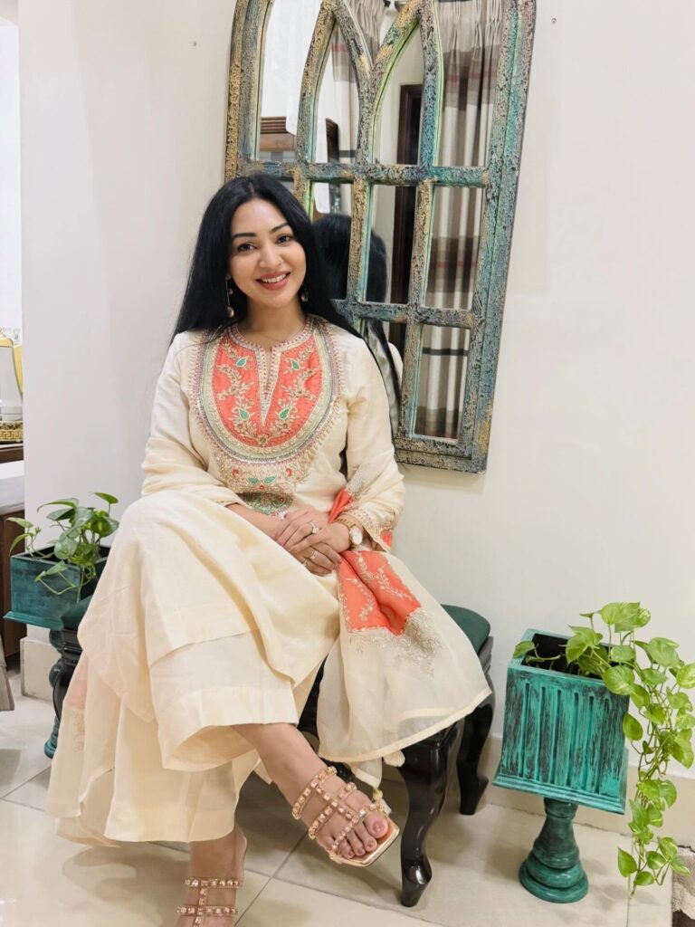 সাইবার বুলিং নিয়ে প্রতিবাদ করলেন প্রভা