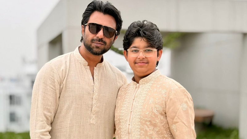 অপূর্ব ও তাঁর ছেলের একইদিনে জন্মদিন হওয়ায় বইছে আনন্দ