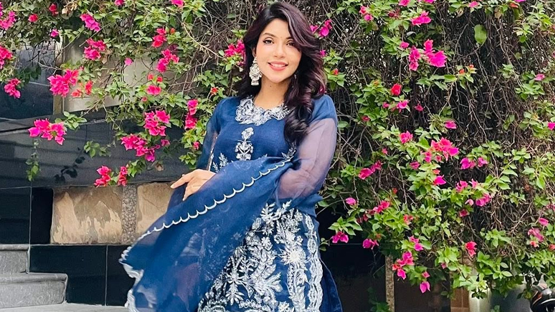 ‘সোমেশ্বরী’ দিয়ে চলচ্চিত্র পরিচালনায় অভিষেক নওশাবার