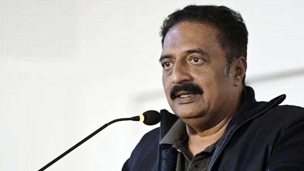 অভিনেতা প্রকাশ রাজের বিরুদ্ধে