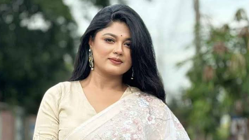 দ্বিতীয় বিয়ে ও মা হওয়ার সুখবর জানালেন মৌসুমী হামিদ