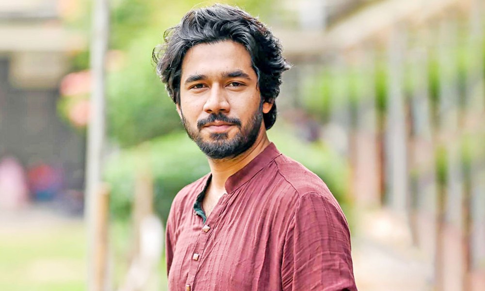 থাইল্যান্ডে শুটিং শেষে দুর্ঘটনায় আহত অভিনেতা খায়রুল বাসার