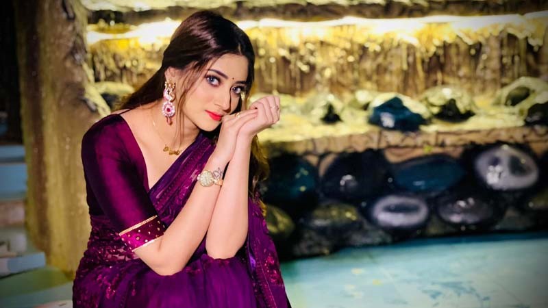 পূজা চেরীর বিয়ে, পাত্র ব্যবসায়ী?