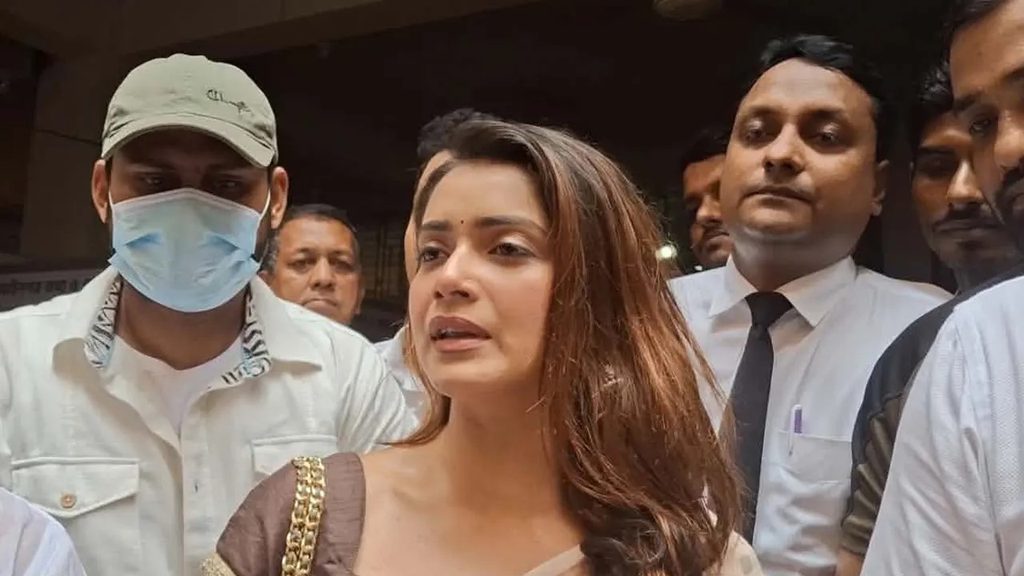 তানজিন তিশার আত্মসমর্পণ, বাড়ল জামিনের মেয়াদ