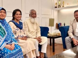 অভিনেত্রী বাঁধনের বাসায় পররাষ্ট্র প্রতিমন্ত্রী অভিনেত্রী বাঁধনের বাসায় পররাষ্ট্র প্রতিমন্ত্রী
