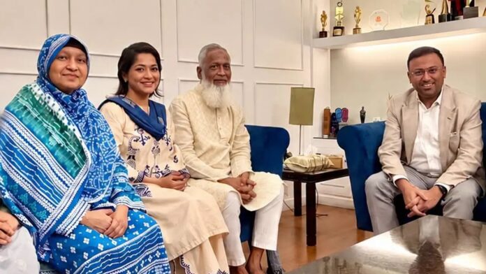 অভিনেত্রী বাঁধনের বাসায় পররাষ্ট্র প্রতিমন্ত্রী