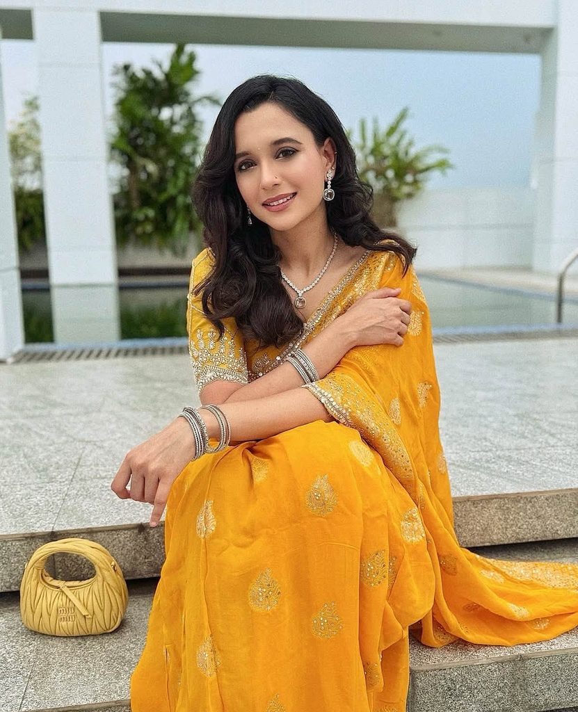 গল্পই আগে, নিয়মিত হওয়া নয়: সাবিলা নূর