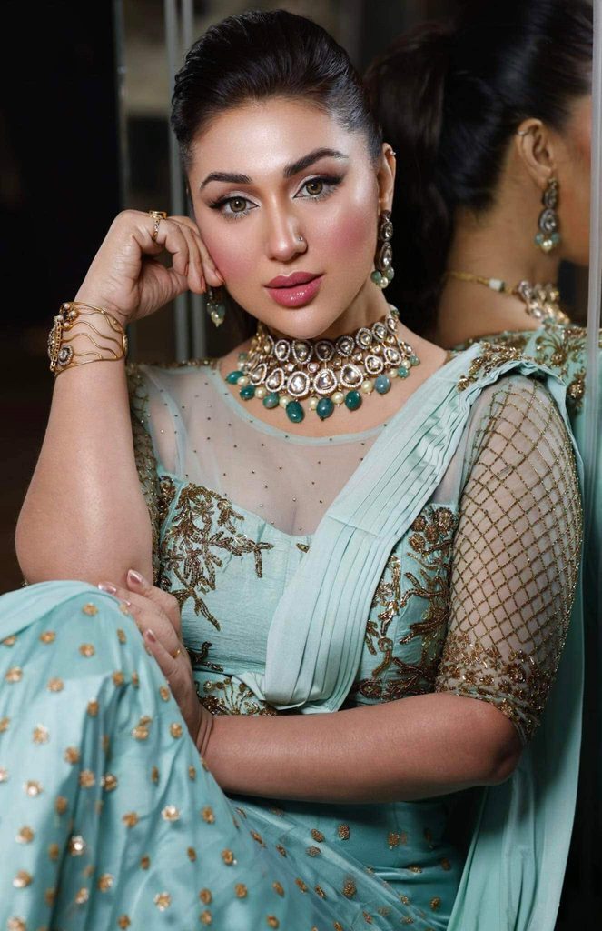 দুর্গোৎসবে মাকে ঘিরে পূজা-অপু ও মিমের স্মৃতিচারণ