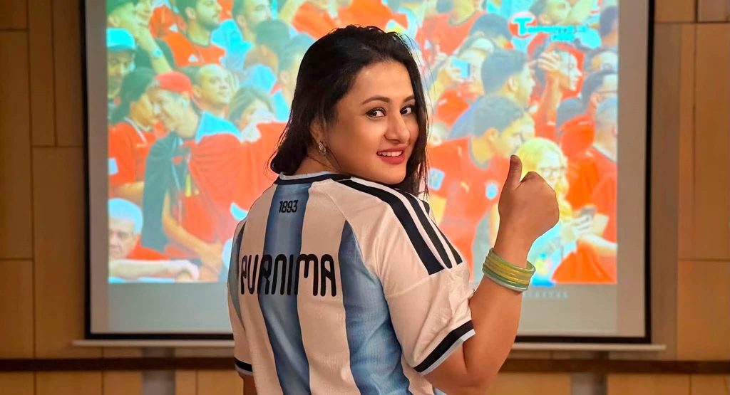 মেসির বিদায়ে আবেগঘন চিত্রনায়িকা পূর্ণিমা ও পরীমনি