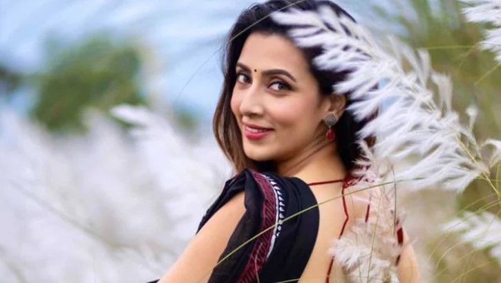 পূজায় কী পরিকল্পনা মিমের, সাজবেন ভিন্ন রূপে