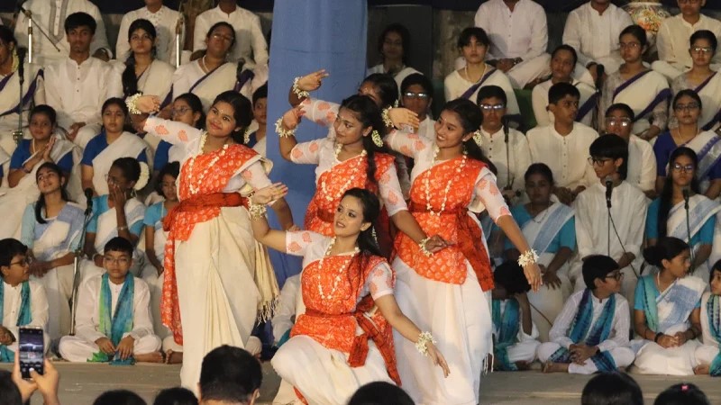 গান, কবিতা ও নৃত্যে ছায়ানটের শরৎ উৎসব