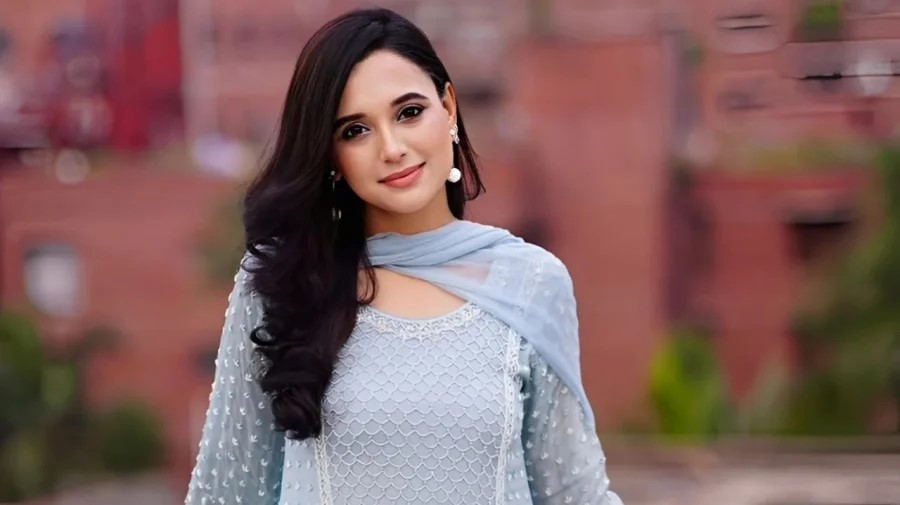 সাবিলা নূরের বিচ্ছেদের গুঞ্জন, আলোচনায় শাকিব খান